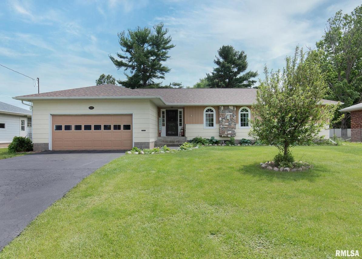 604 E Pearl St., Geneseo, IL 61254