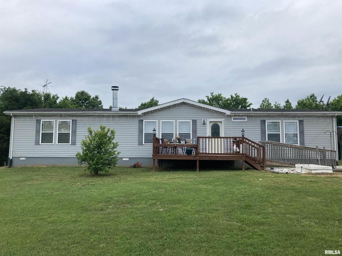 156 Lucas Hap Rd., Anna, IL 62906