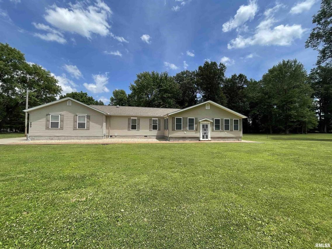 200 N 32nd St., Herrin, IL 62948