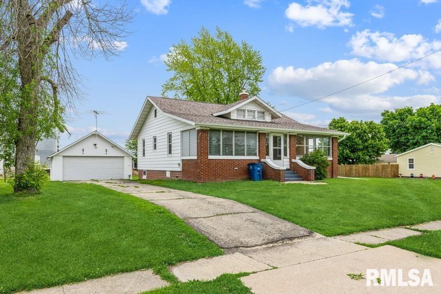 305 S East St., Annawan, IL 61234