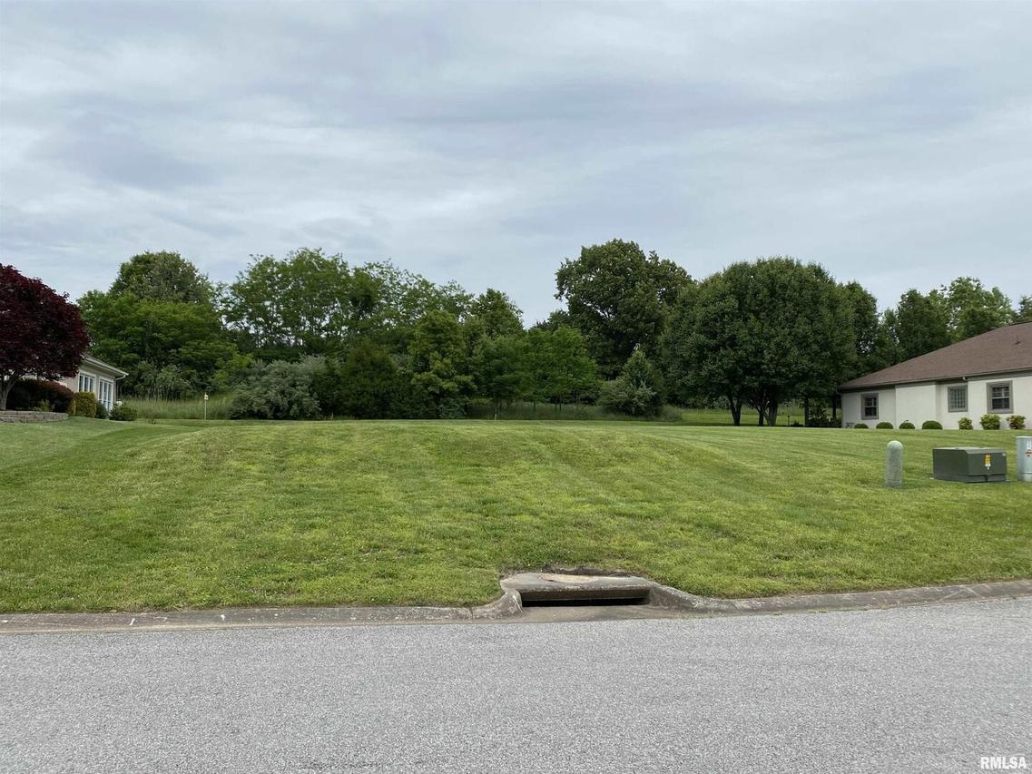 2720 Carnoustie Dr., Marion, IL 62959