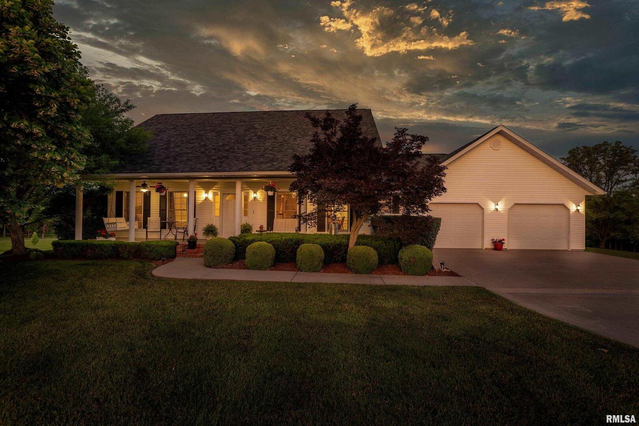 68 Twelve Oaks Dr., Murphysboro, IL 62966