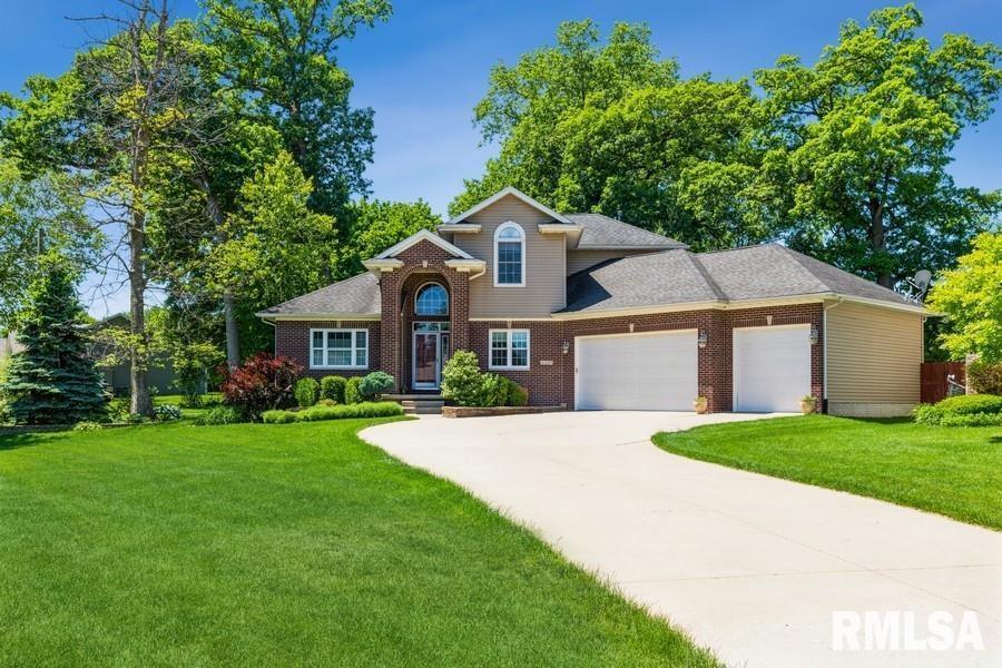 4237 8 1/2 St., East Moline, IL 61244