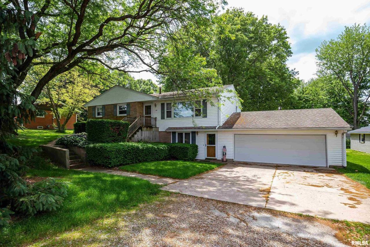 314 Oak St., Andover, IL 61233