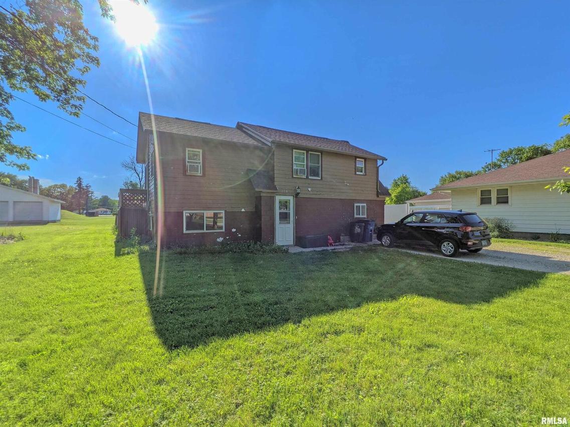 206 N Depot St., Annawan, IL 61234