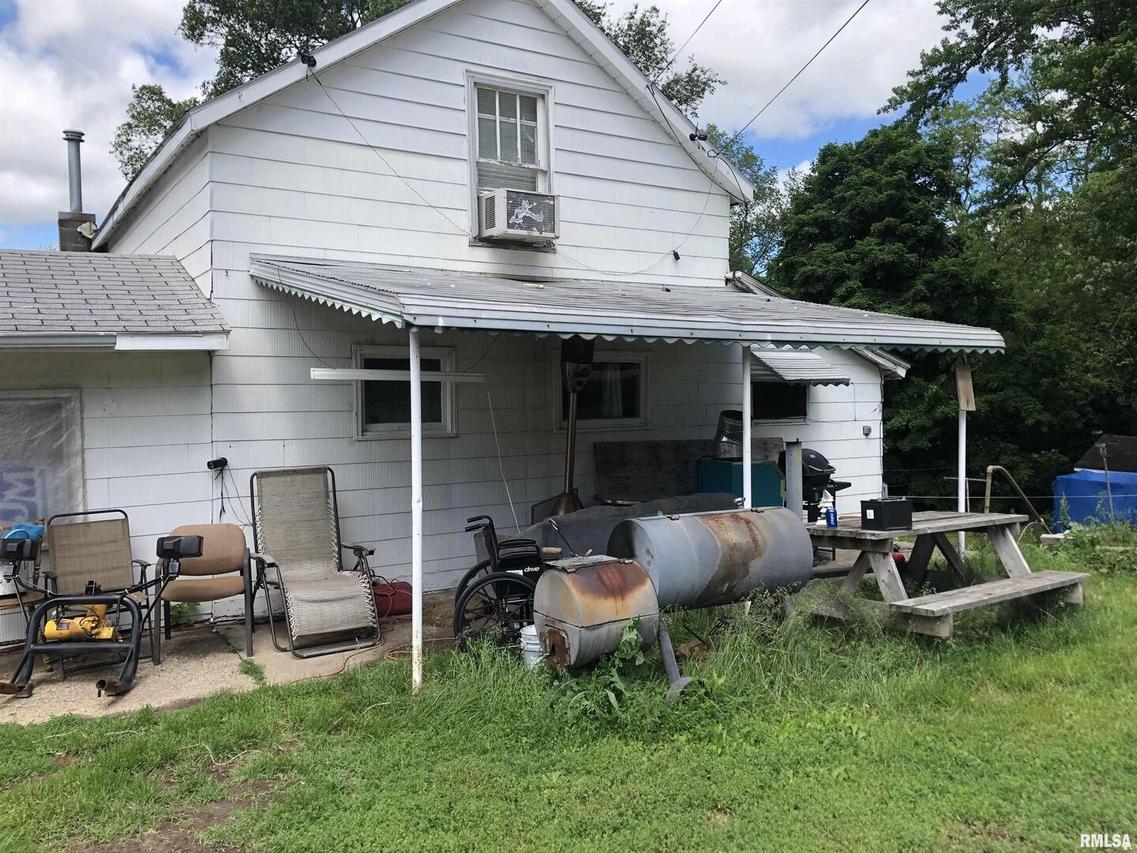 613 3rd Ave., Cordova, IL 61242