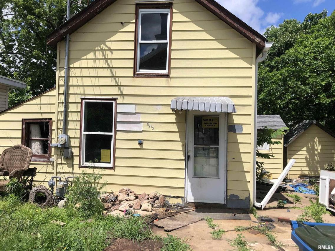 603 3rd Ave., Cordova, IL 61242