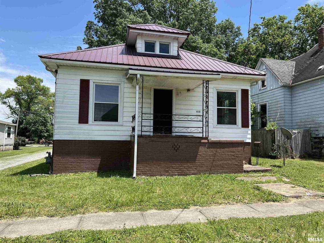 612 N Webster St., Harrisburg, IL 62946