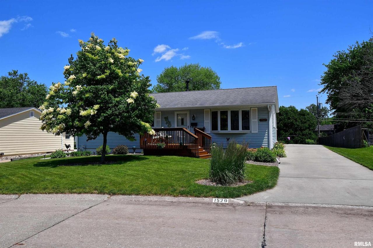 1529 12th St., Silvis, IL