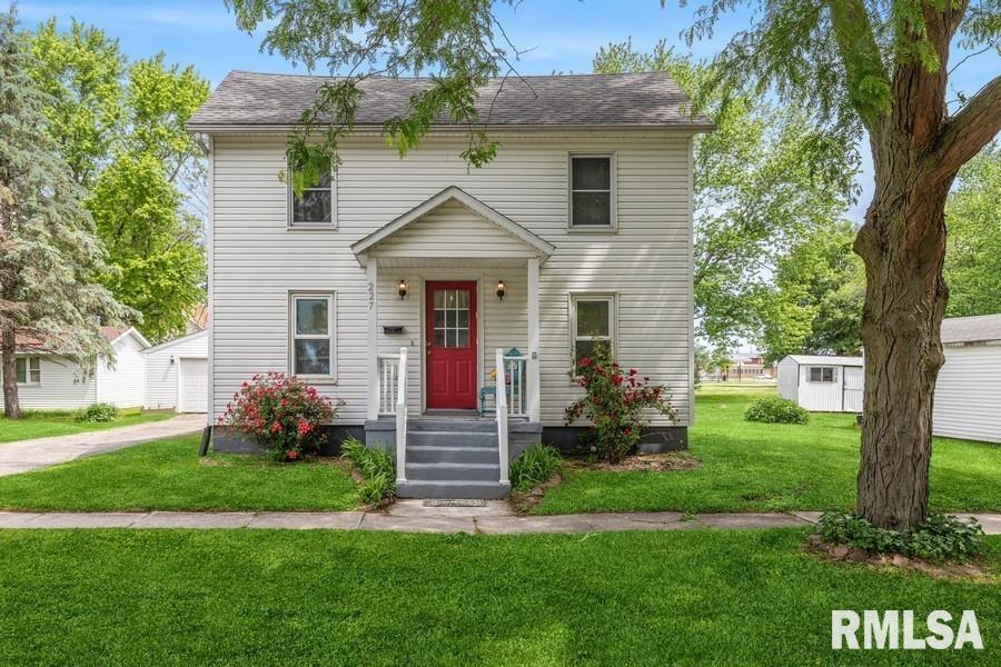 227 E 3rd Ave., Woodhull, IL 61490