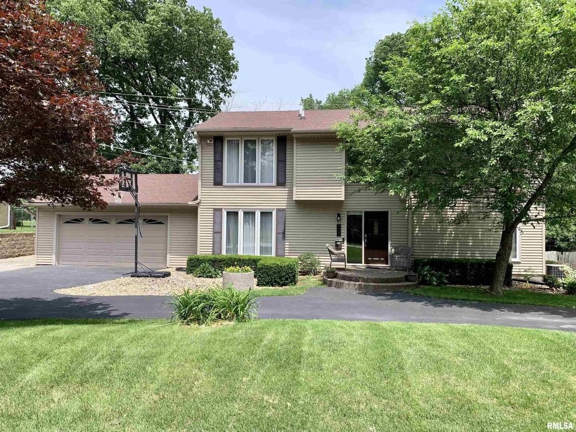 5111 34th Ave., Moline, IL 61265