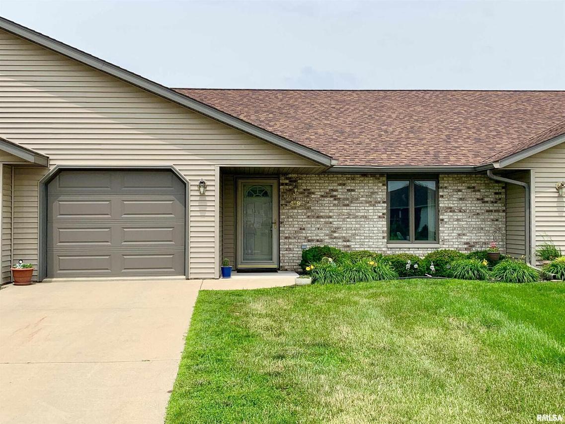 419 Deerview Ln. #2 BLDG A, Fulton, IL 61252