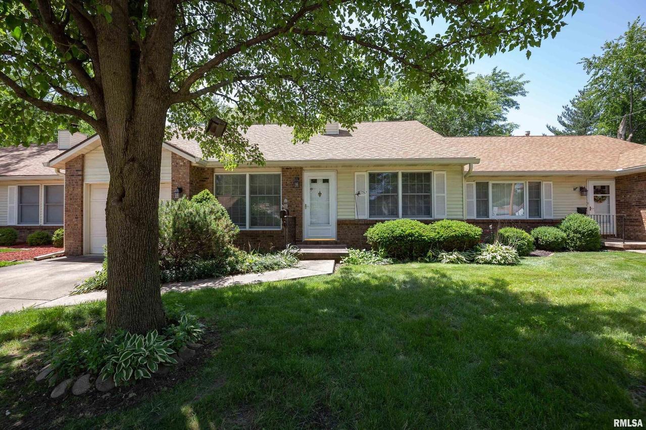 2807 4th St., Moline, IL 61265