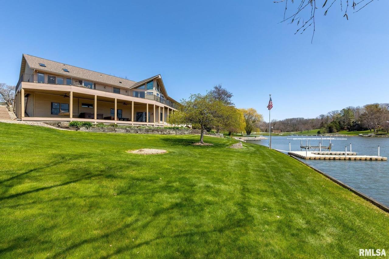 1411 Lakeview Ct., Sherrard, IL 61281