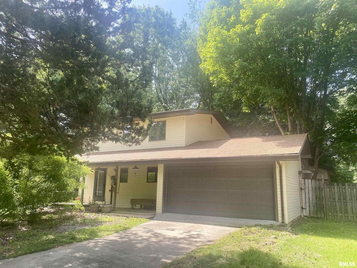 1009 W Jefferson St., Carbondale, IL 62901