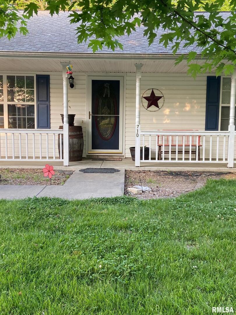 710 Rusty Ln., Carterville, IL 62918