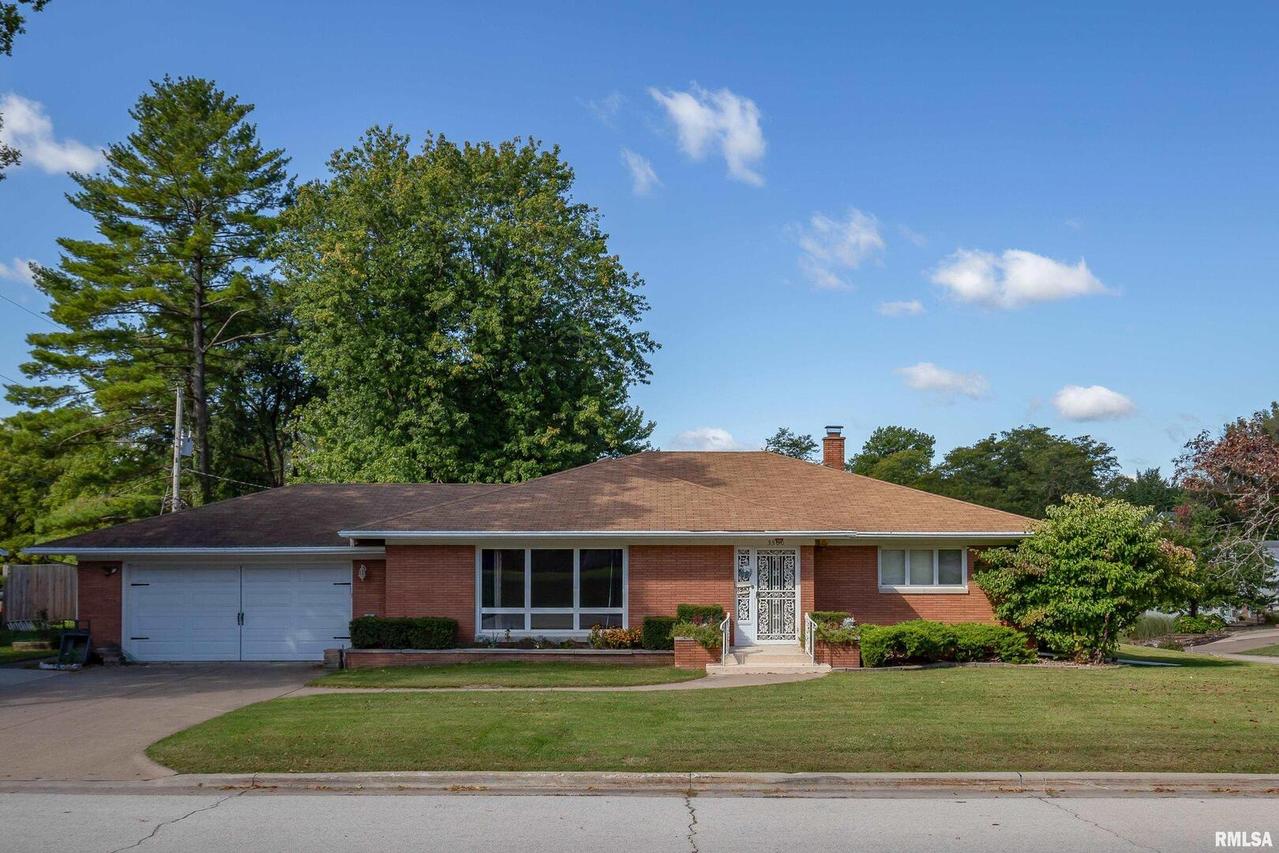 3500 24th St., Rock Island, IL 61201