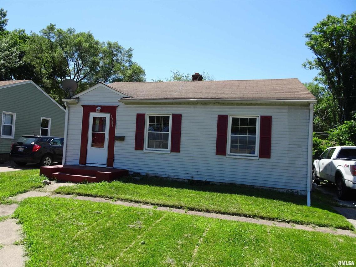 2368 11th St., Rock Island, IL 61201