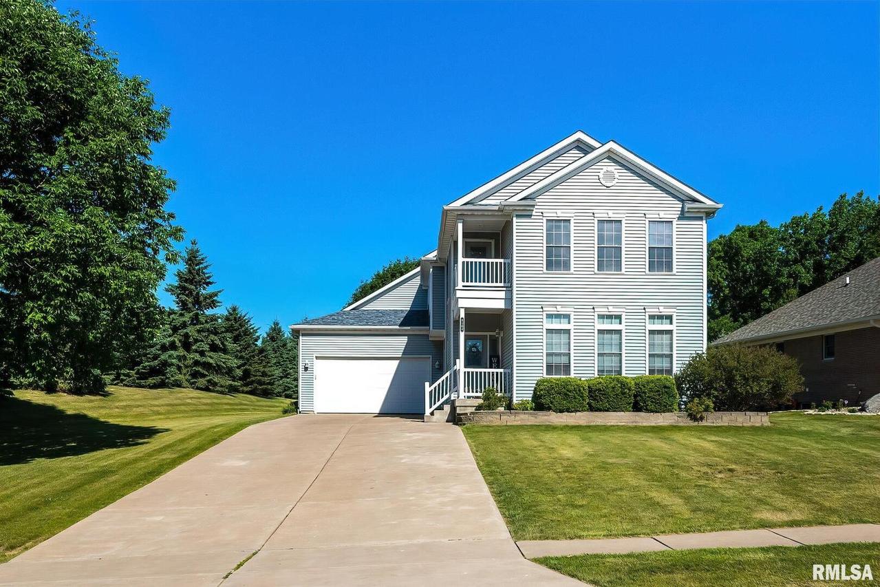 9104 Highland Dr., Rock Island, IL 61201