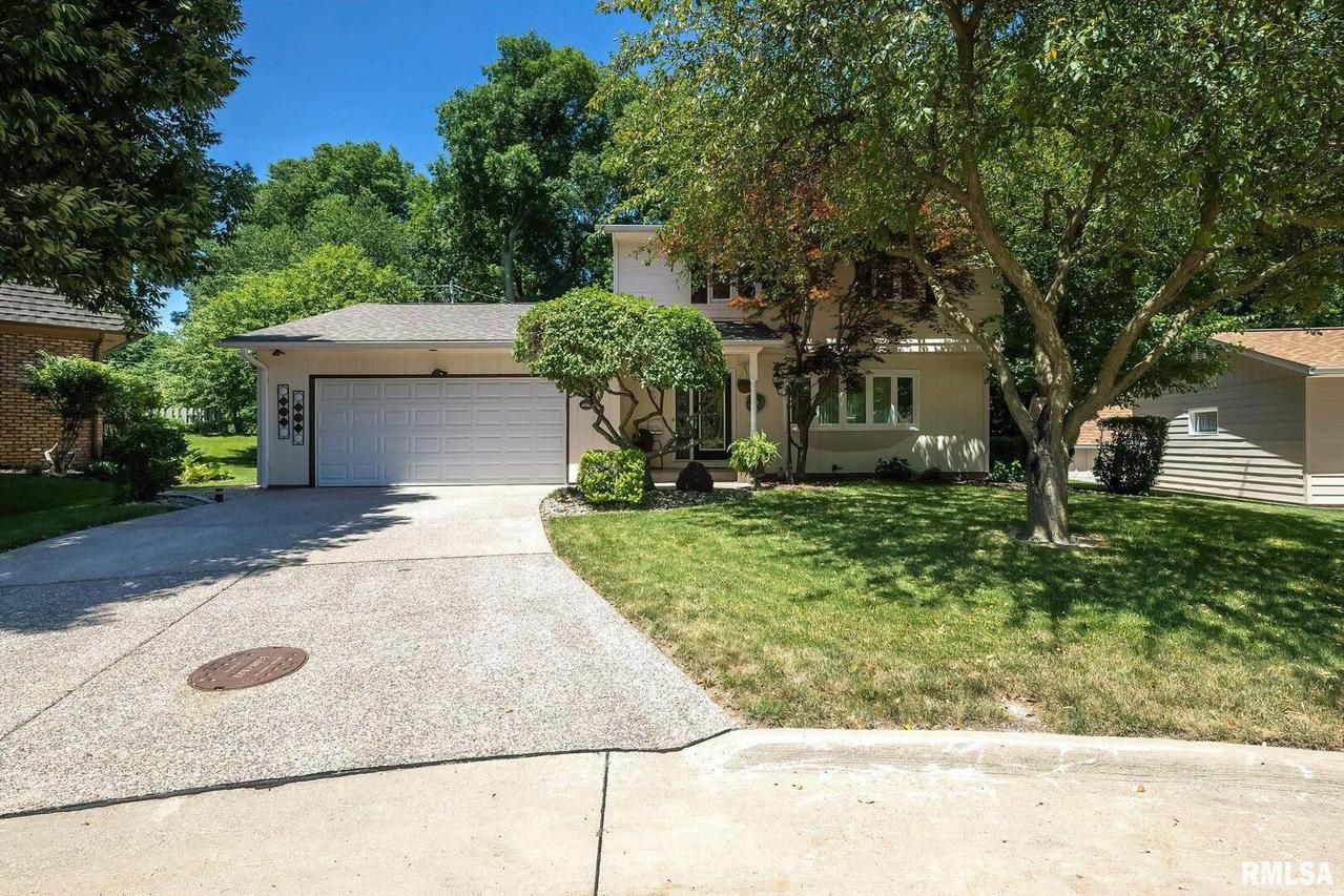 2736 47th Street Ct., Rock Island, IL 61201