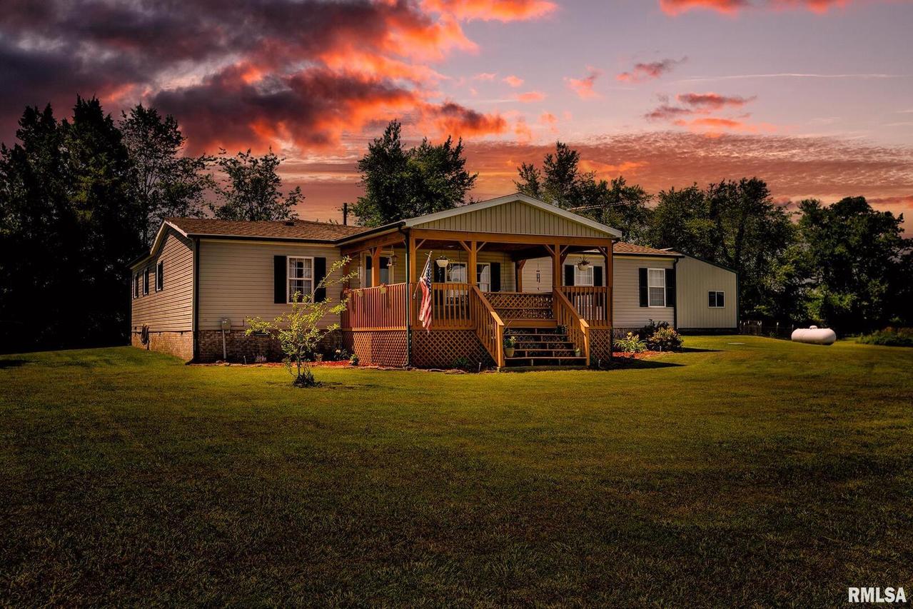 133 Hazel Rd., Simpson, IL 62985