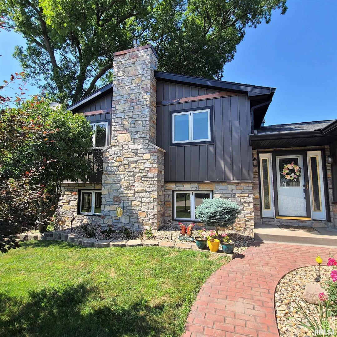 17 Mary Lane Ct., Geneseo, IL 61254