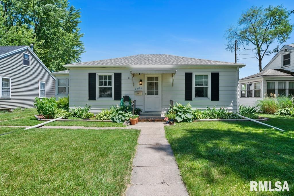 2026 9th St., Moline, IL 61265