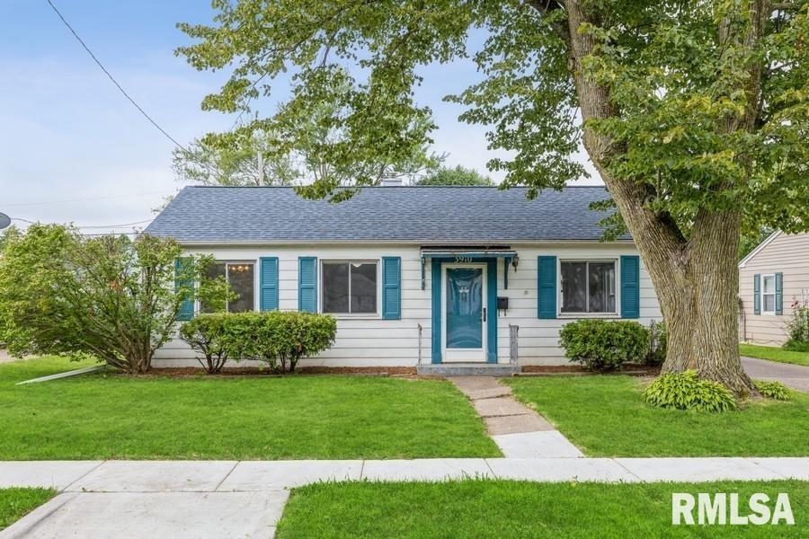 3910 10th Ave., Moline, IL 61265