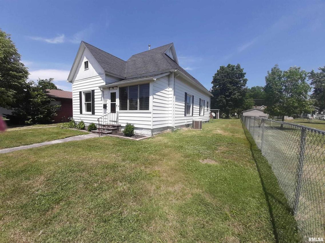 516 N 14th St., Herrin, IL 62948