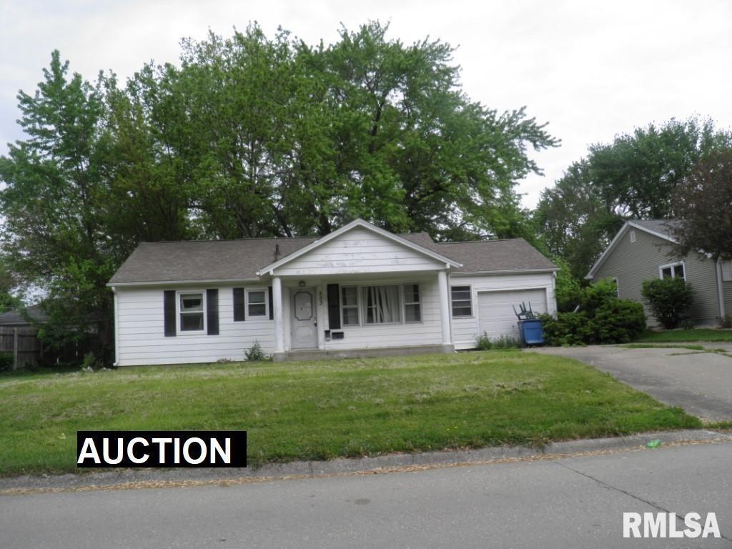 553 Oaklawn Ave., East Moline, IL 61244