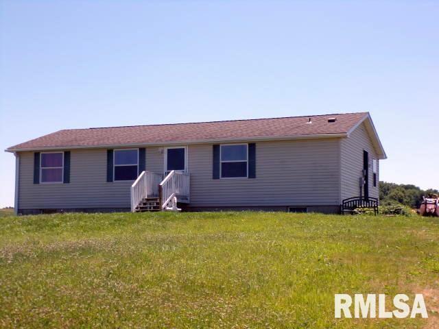 3195 130th Ave., New Windsor, IL 61465