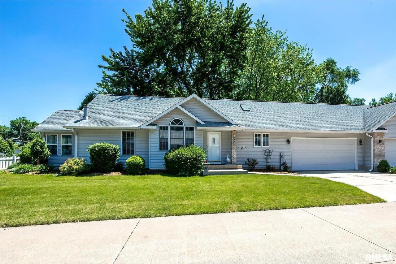 1200 52nd Street Dr., Moline, IL 61265