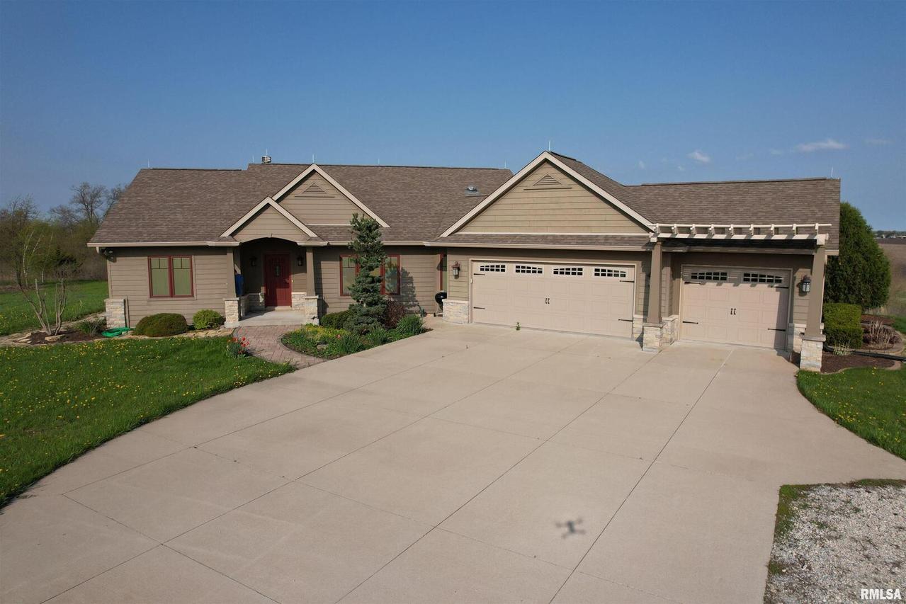 17205 N 2980th Ave., Erie, IL 61250