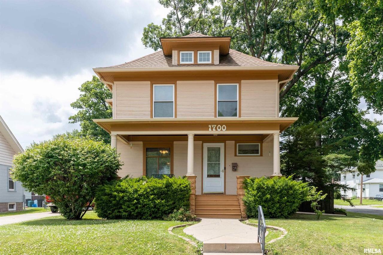 1700 29 1/2 St., Rock Island, IL 61201