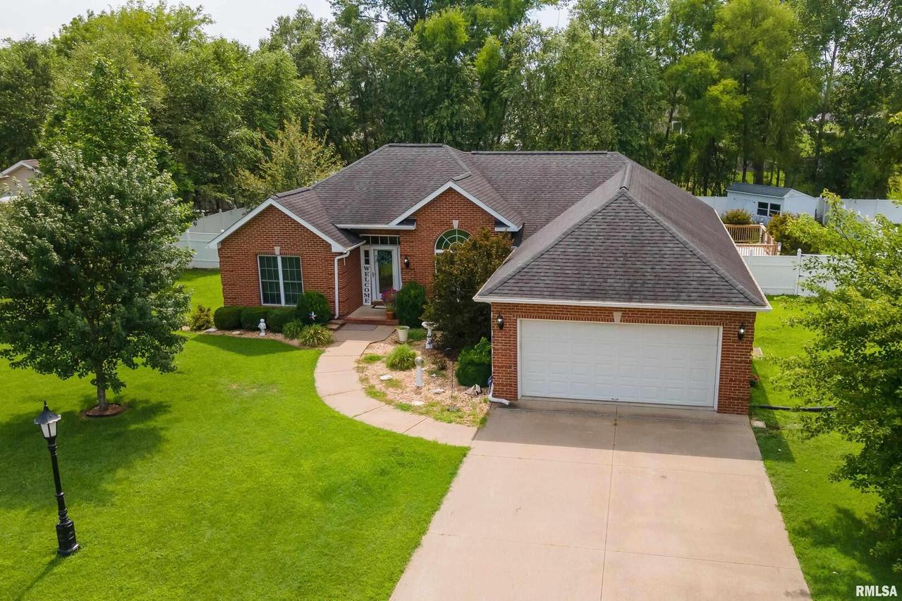 1818 Colonial Dr., Marion, IL 62959