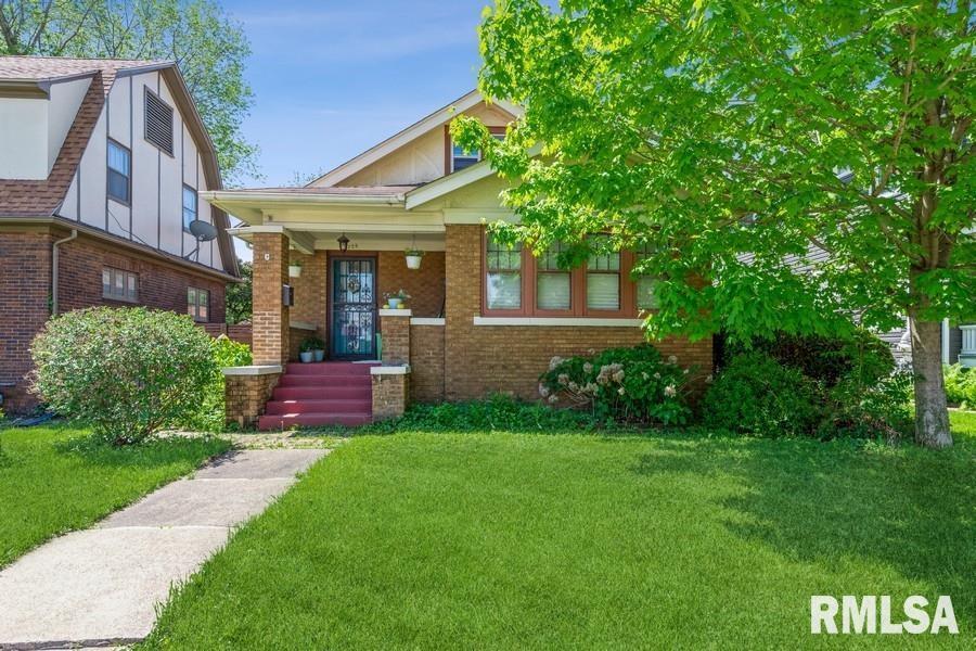 728 19th Ave., Moline, IL 61265