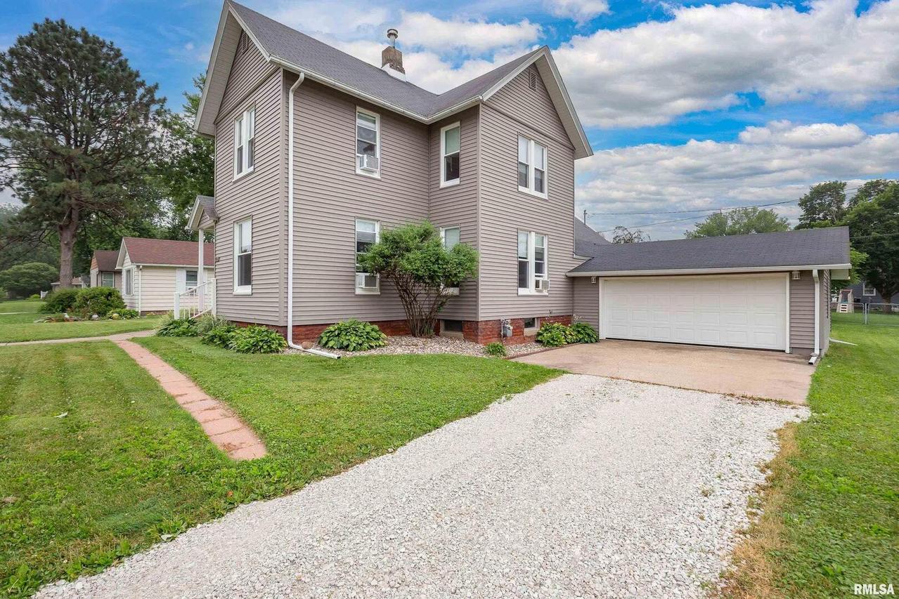 1016 10th Ave., Orion, IL 61273