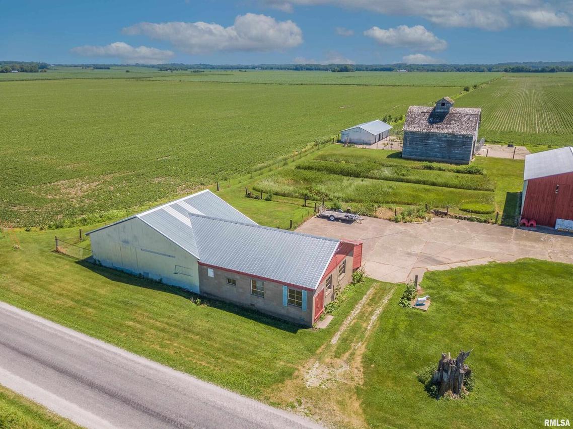 1047 55th St., New Boston, IL 61272