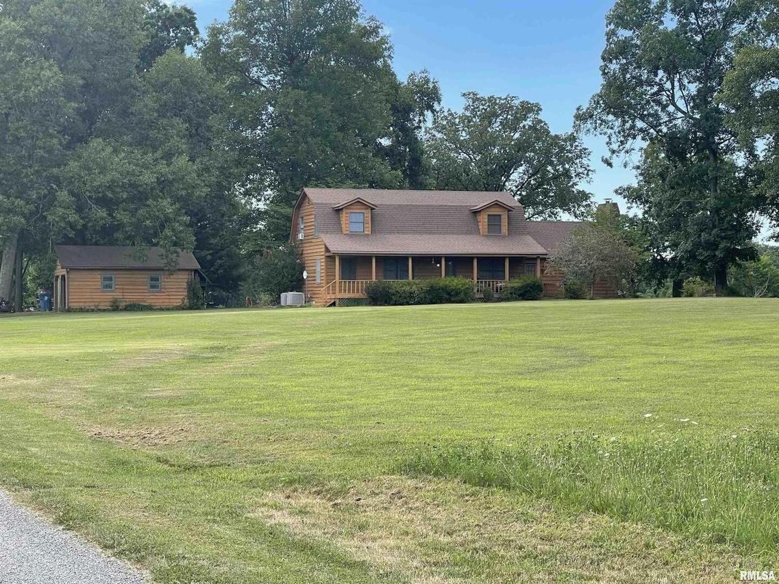 18423 Pittsburg Rd., Johnston City, IL 62951