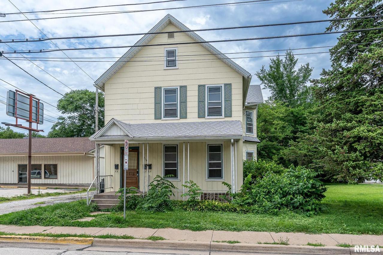 1819 17th St., Rock Island, IL 61201