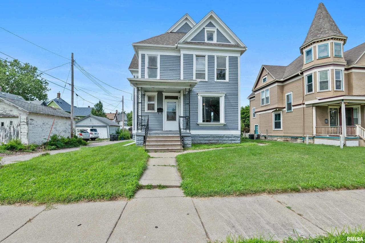 1511 9th Ave., Rock Island, IL 61201