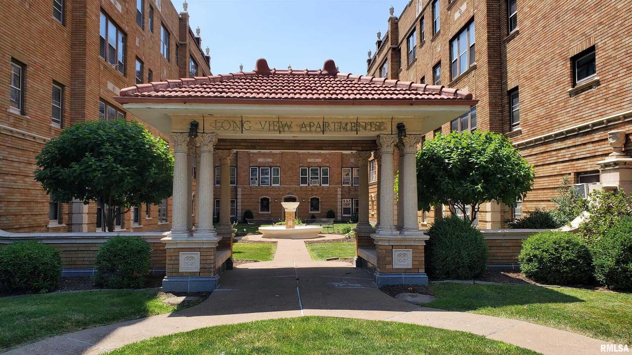 1812 17th St. #14, Rock Island, IL 61201