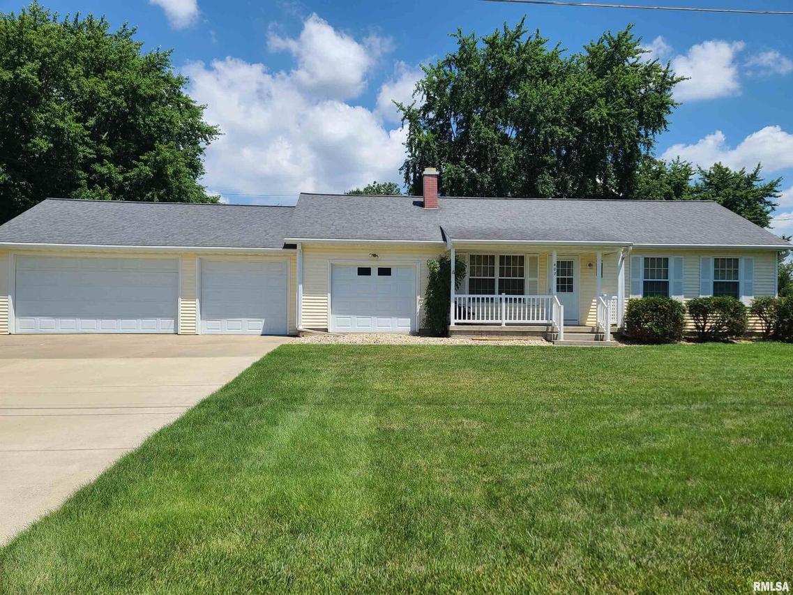 407 S 7th Ave., Albany, IL 61230