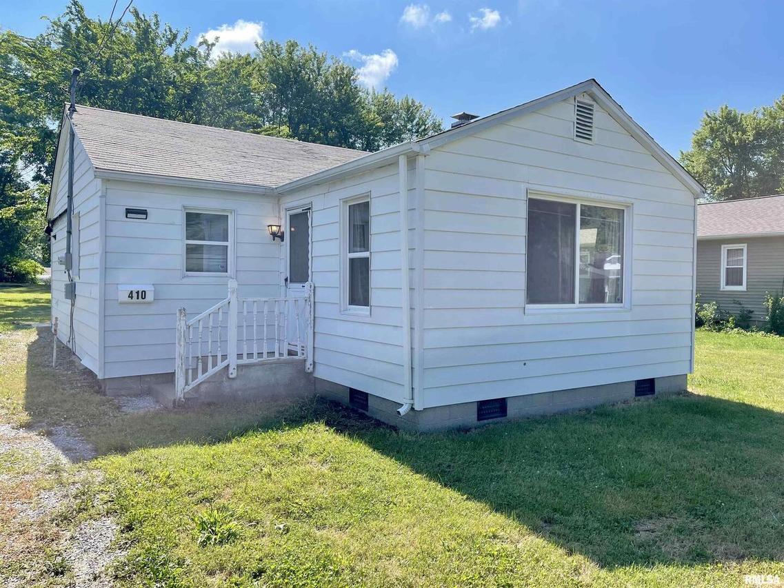 410 Willow St., Carterville, IL 62918