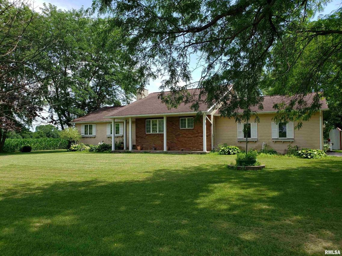 104 E 1st St., Sherrard, IL 61281