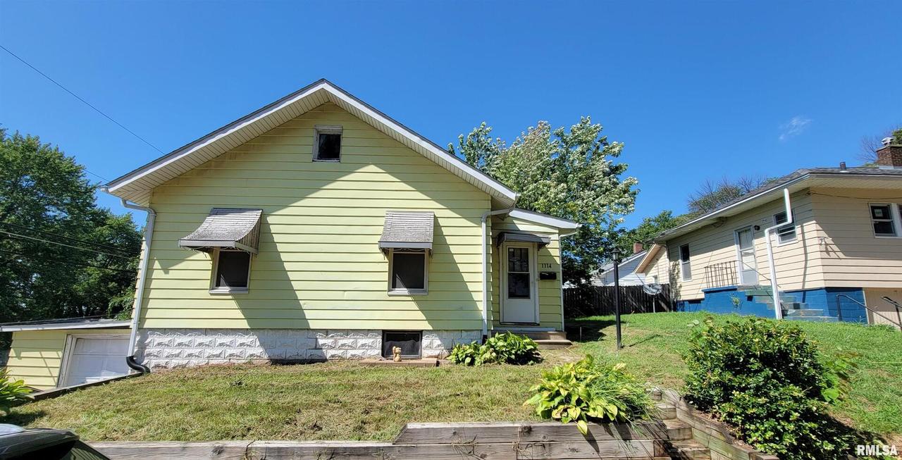 1114 41st Ave., Rock Island, IL 61201