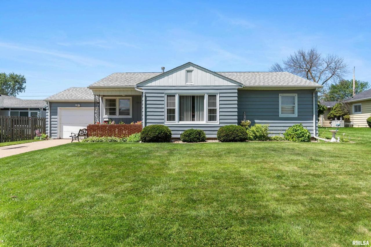 3212 37th St., Rock Island, IL 61201