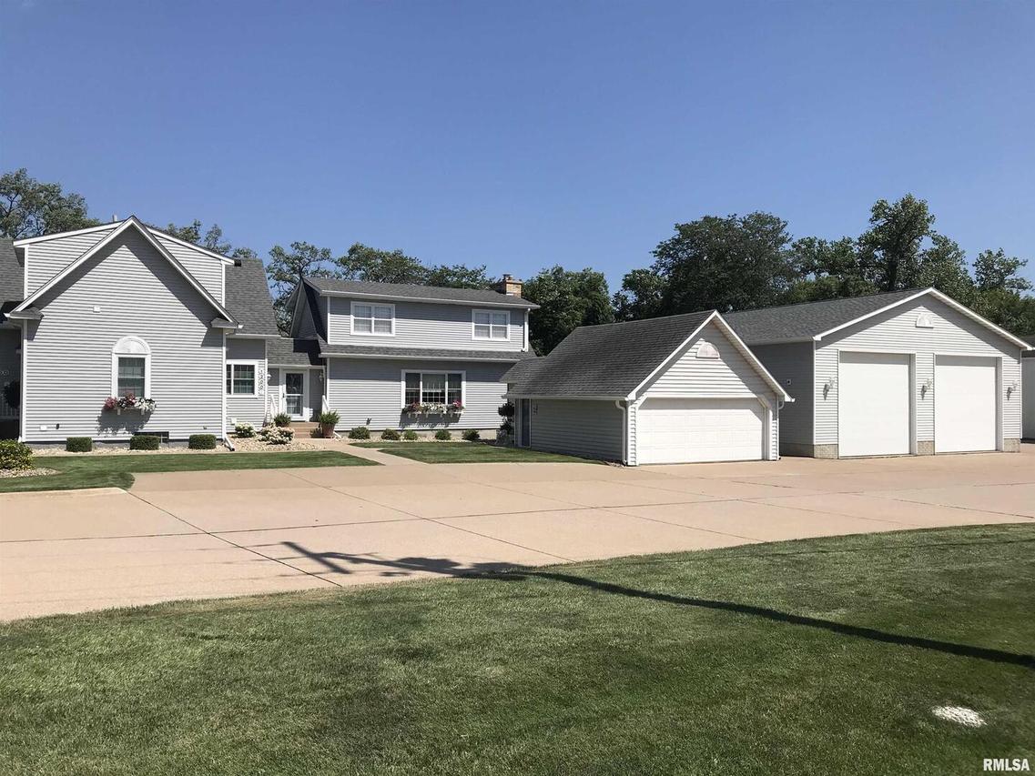 1200 36th Ave., Moline, IL 61265