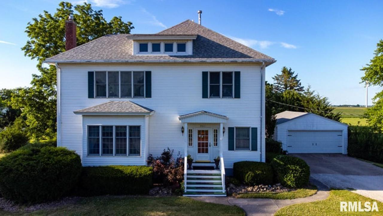 461 E 4th Ave., Woodhull, IL 61490