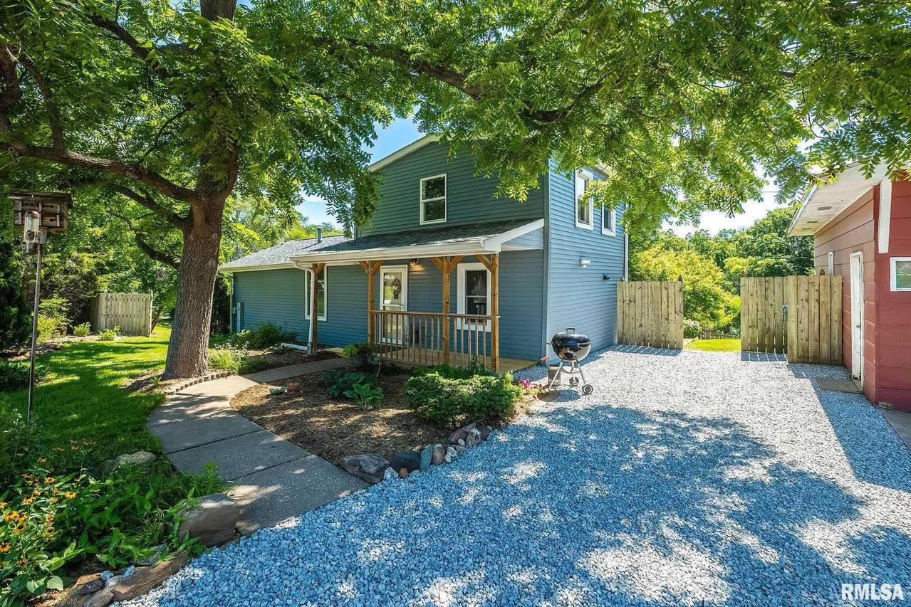 695 Hillcrest Rd., Milan, IL